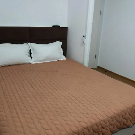Mara Villa *