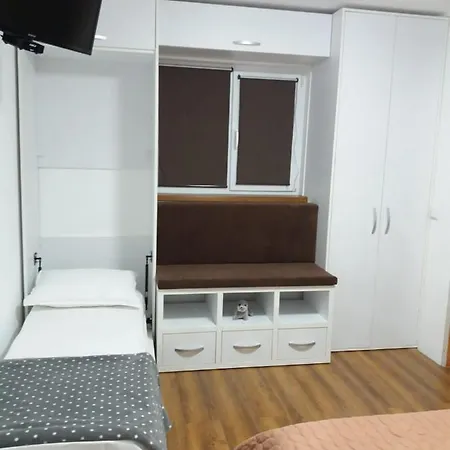 Mara אפורי נורד