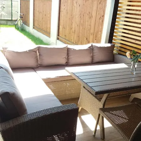 Mara Villa