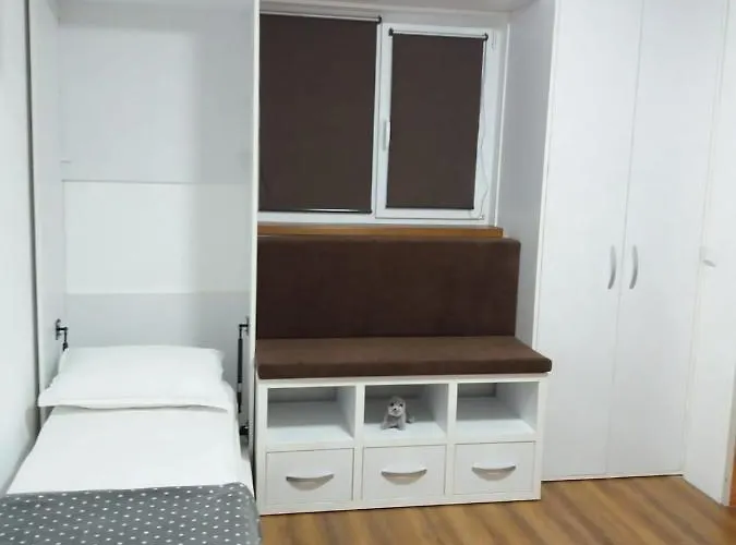 Mara אפורי נורד